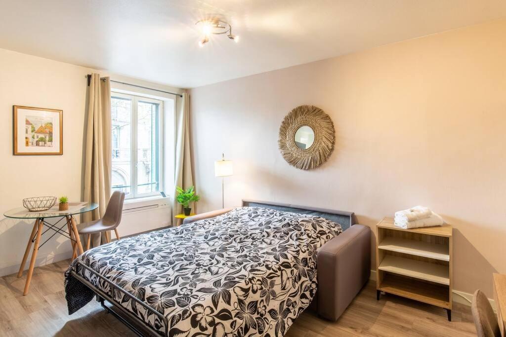 Appartement Elegants Studios, Proches De La Place Wilson